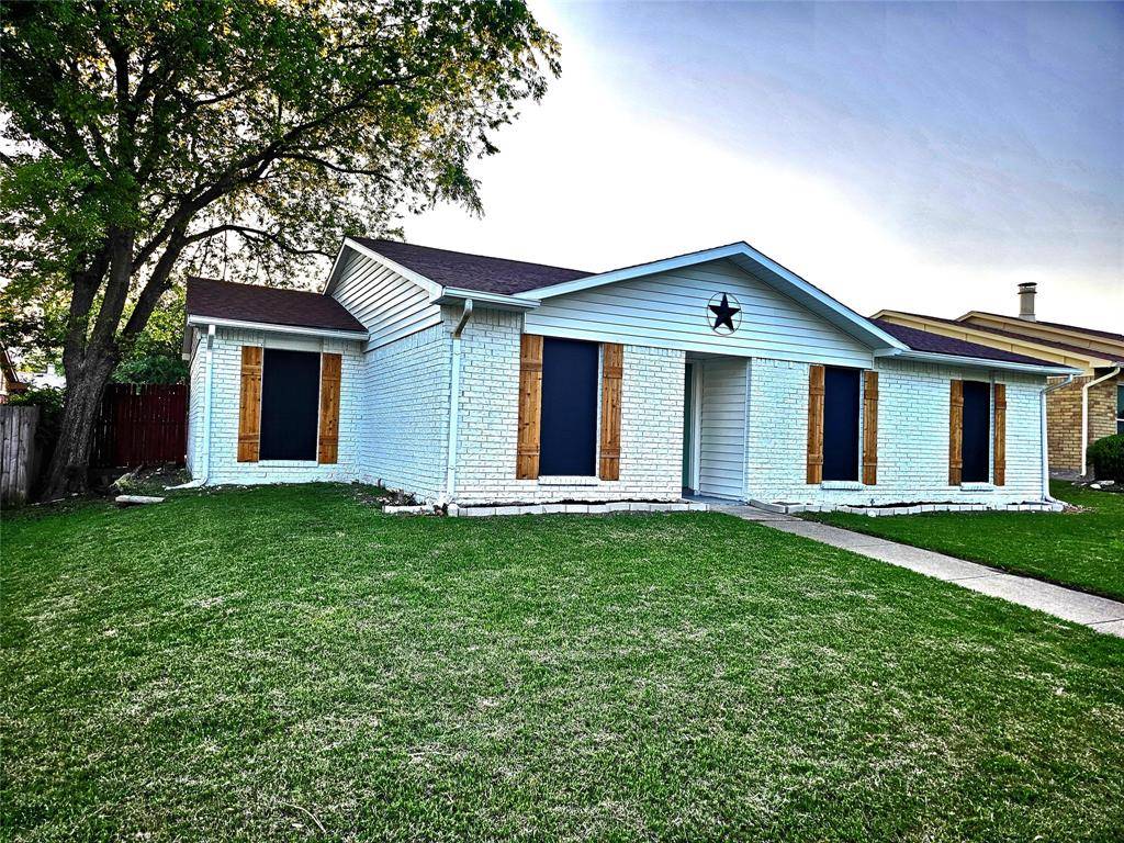 7426 Cloverglen Drive, Dallas, TX 75249