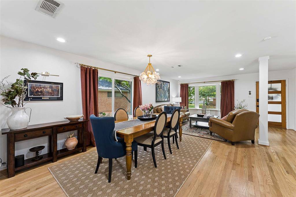 6735 Kingsbury Drive, Dallas, TX 75231