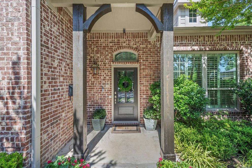 708 Northwood Road, Fort Worth, TX 76107