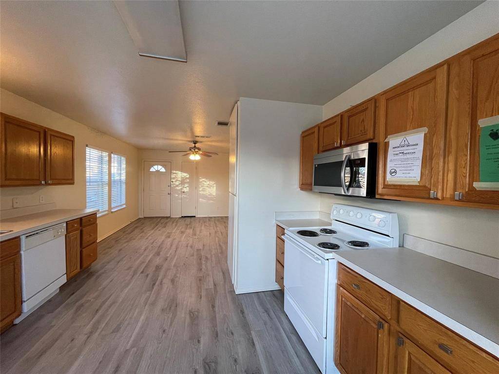 121 Cambridge Drive #3, Saginaw, TX 76179