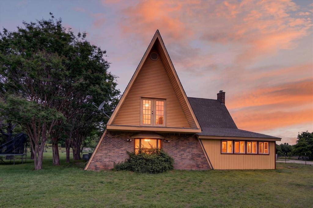 1276 County Road 1480, Alvord, TX 76225