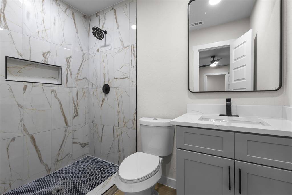 3216 Sharon Street, Dallas, TX 75211