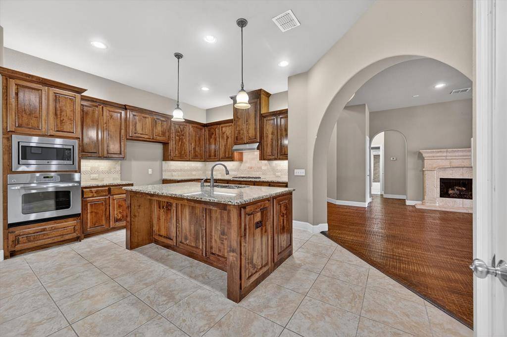 10075 Stancil Lane, Frisco, TX 75035