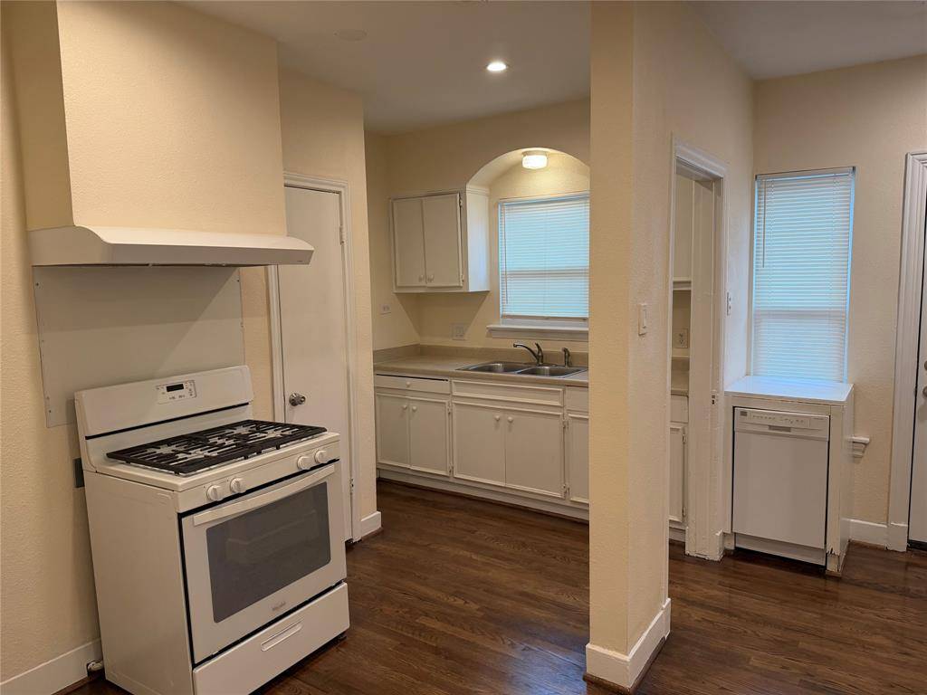 522 Cameron Avenue, Dallas, TX 75223