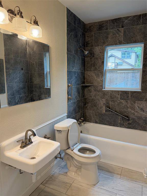 522 Cameron Avenue, Dallas, TX 75223