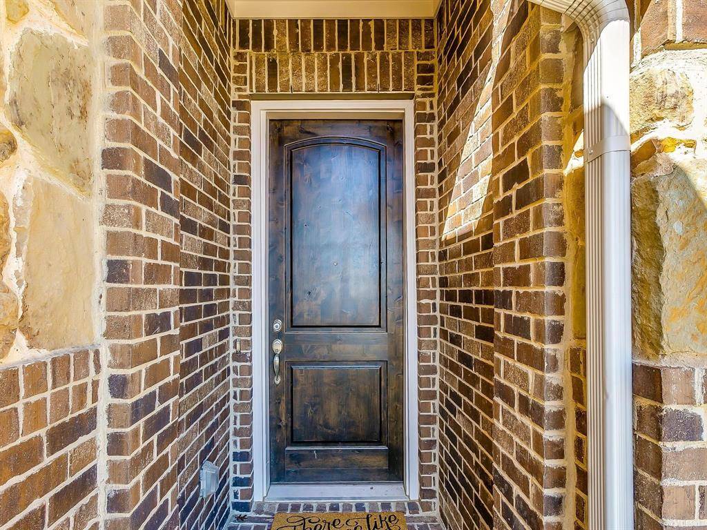 2805 Newsom Ridge Drive, Mansfield, TX 76063