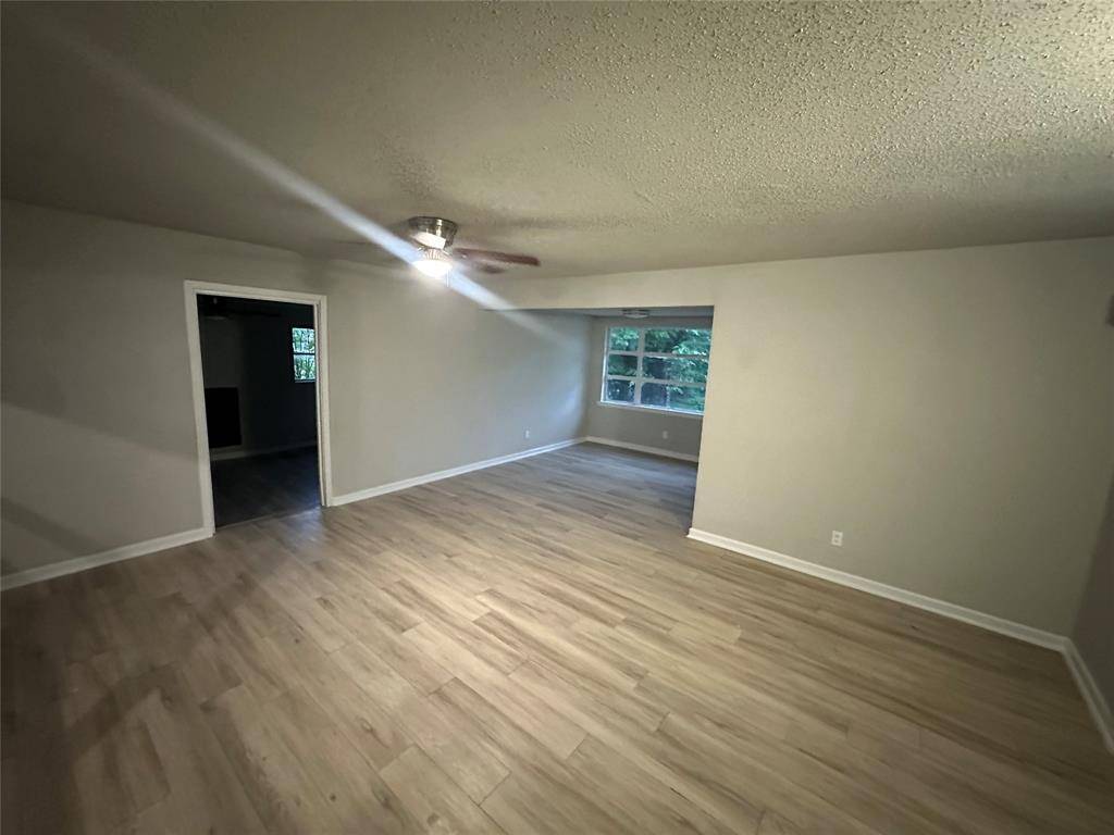 2908 Binyon Street, Fort Worth, TX 76133