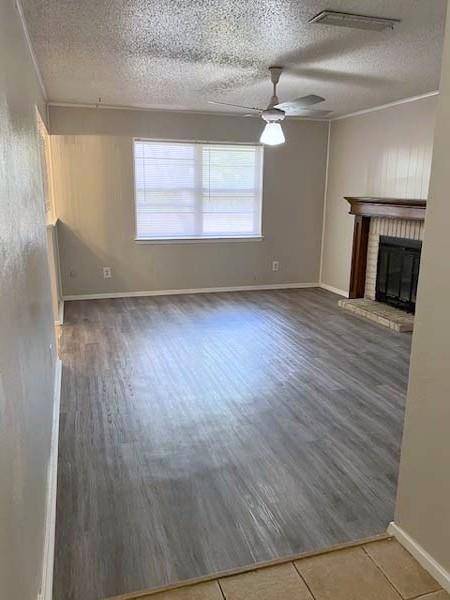 806 Phillips Drive, Ennis, TX 75119