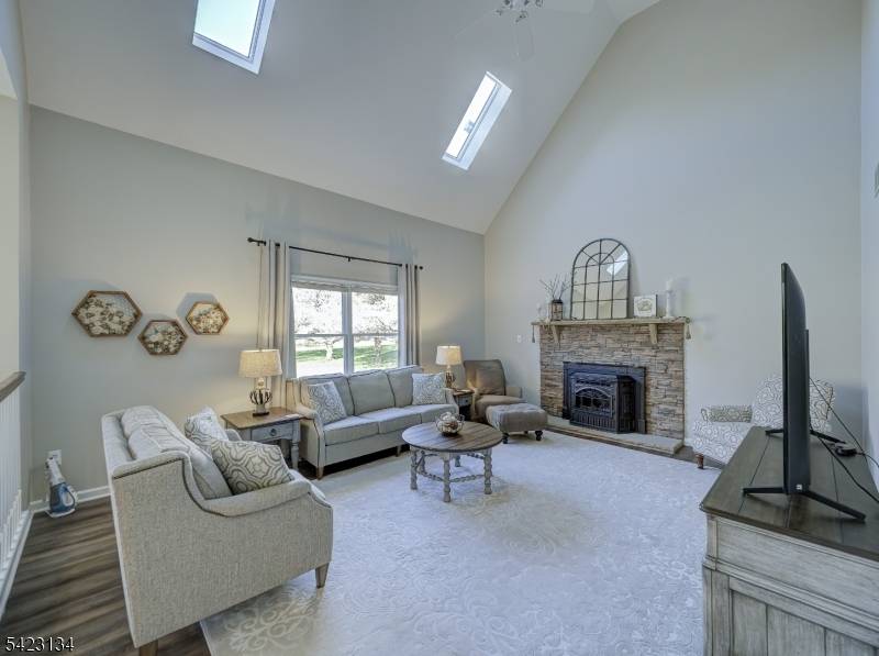18 Danberry Drive, East Amwell Twp., NJ 08551