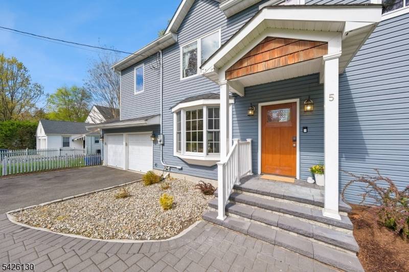 5 Highland Blvd, West Orange Twp., NJ 07052