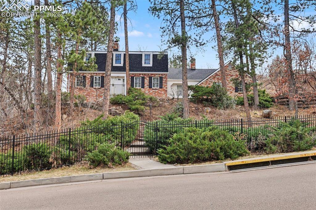 11 Heather DR, Colorado Springs, CO 80906