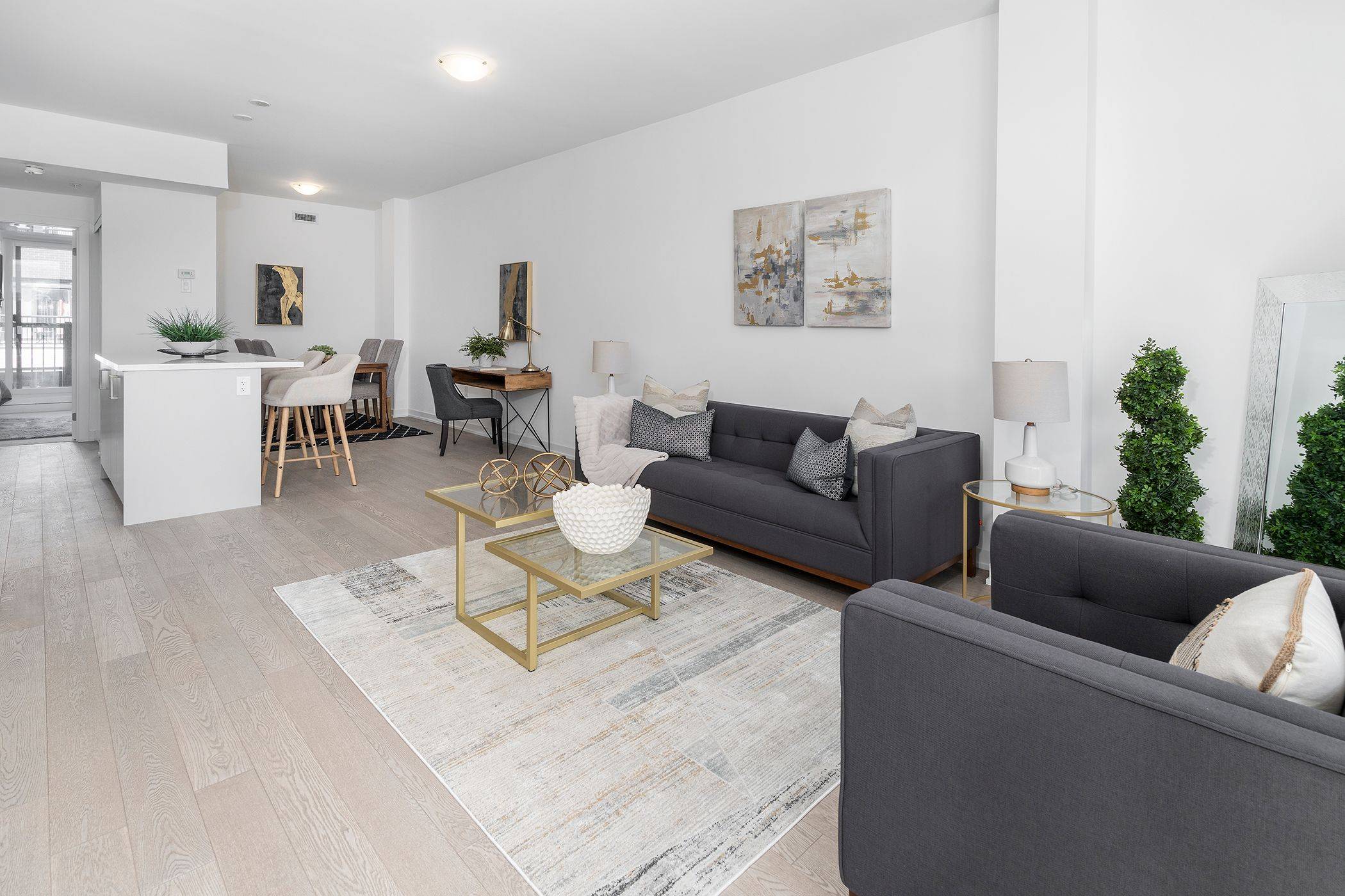 184 Angus DR #8, Ajax, ON L1S 0G5