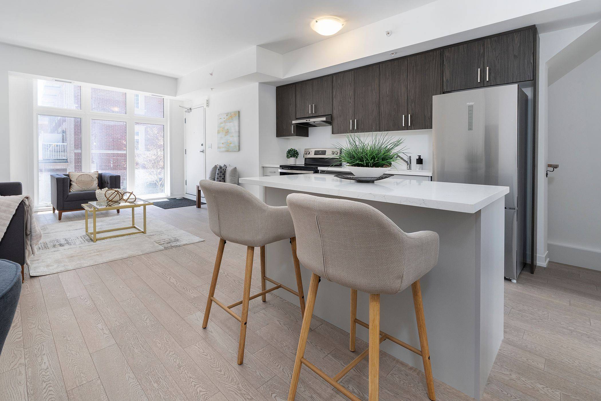 184 Angus DR #8, Ajax, ON L1S 0G5