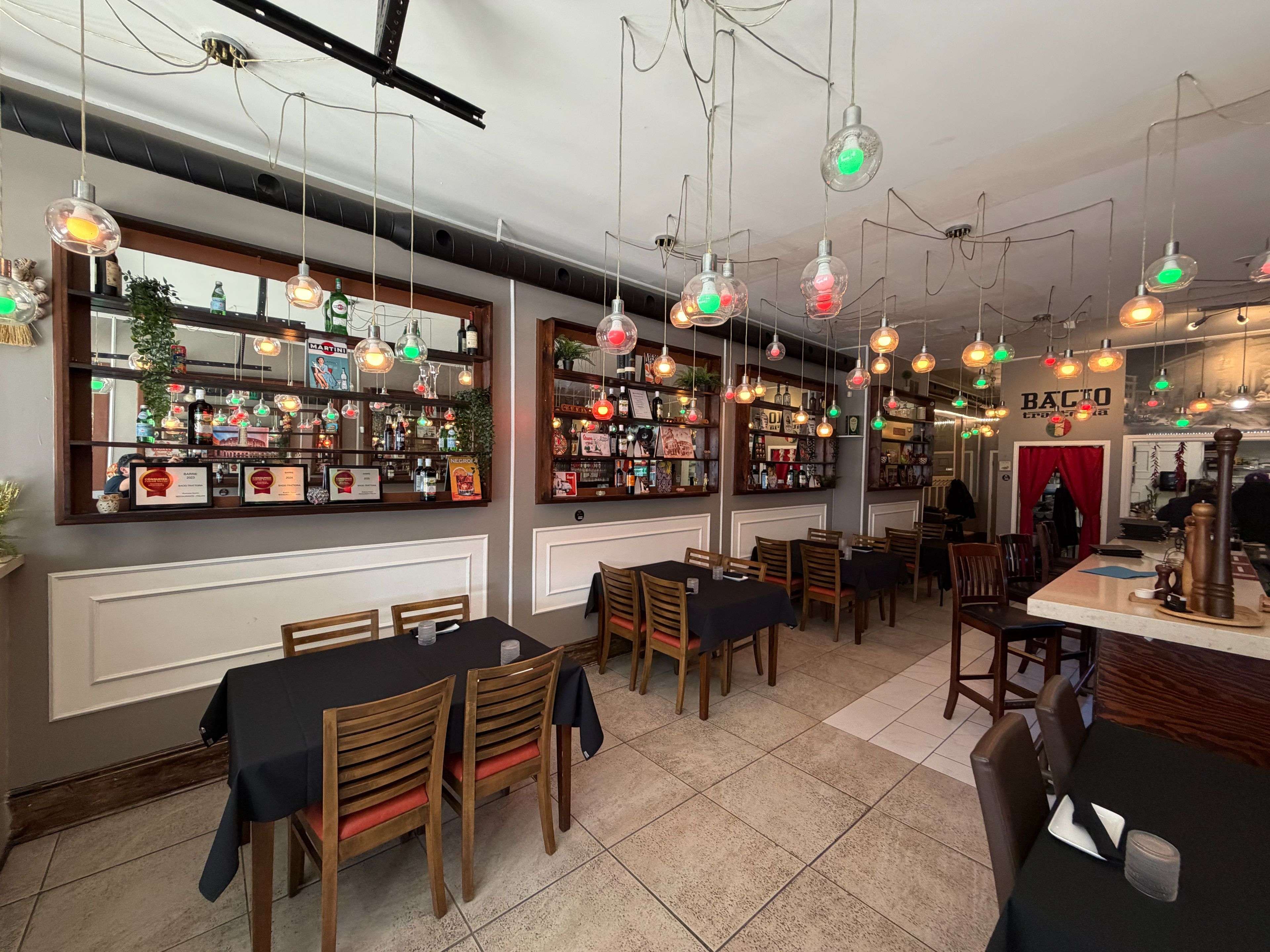 62 Dunlop ST W, Barrie, ON L4N 1A4