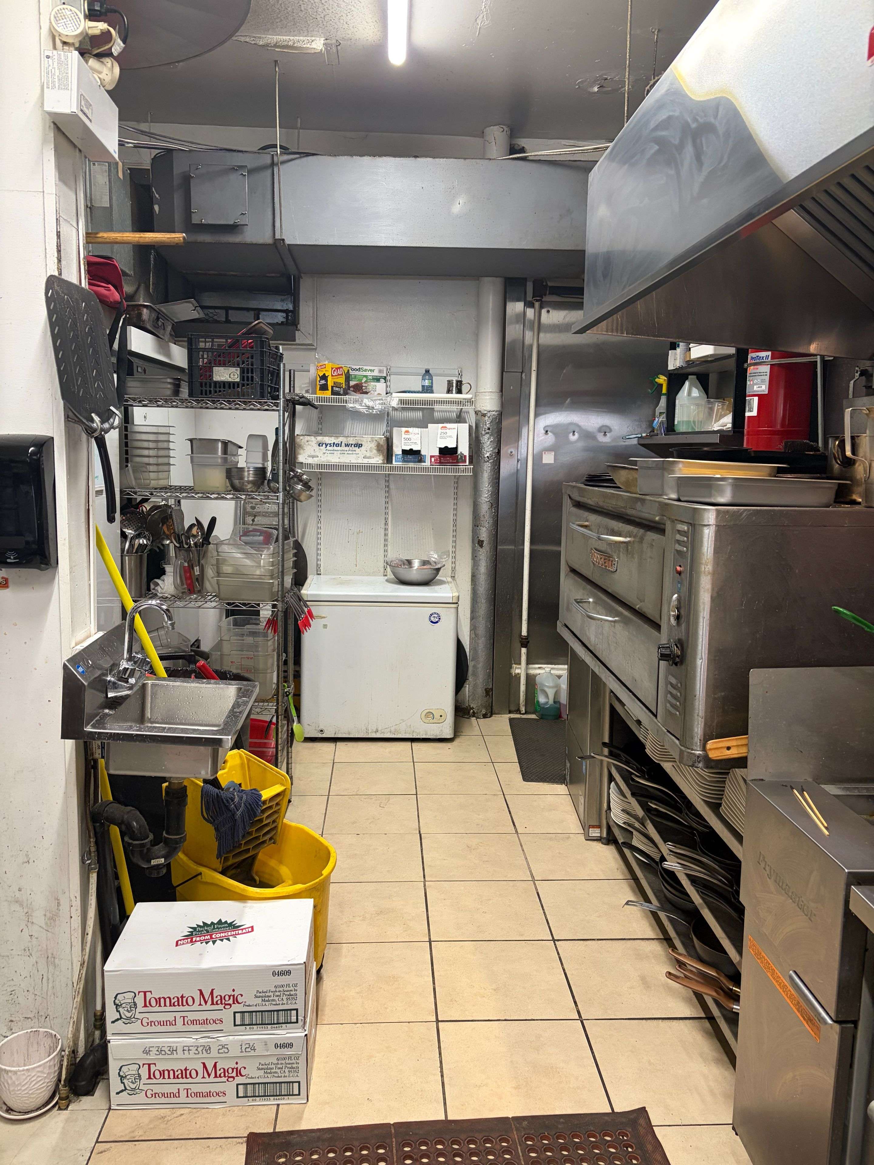 62 Dunlop ST W, Barrie, ON L4N 1A4