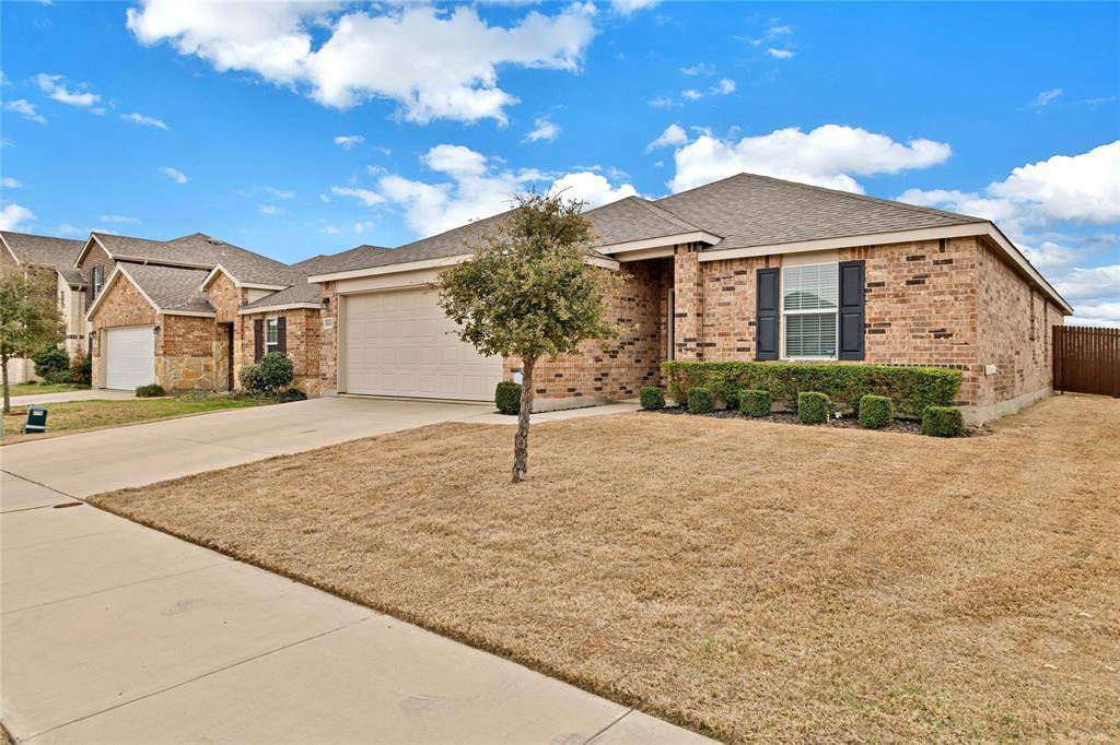 6125 Misty Breeze Drive, Fort Worth, TX 76179