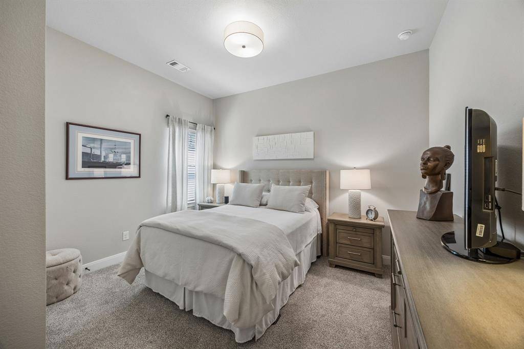 2902 Neidman Drive, Mansfield, TX 76063