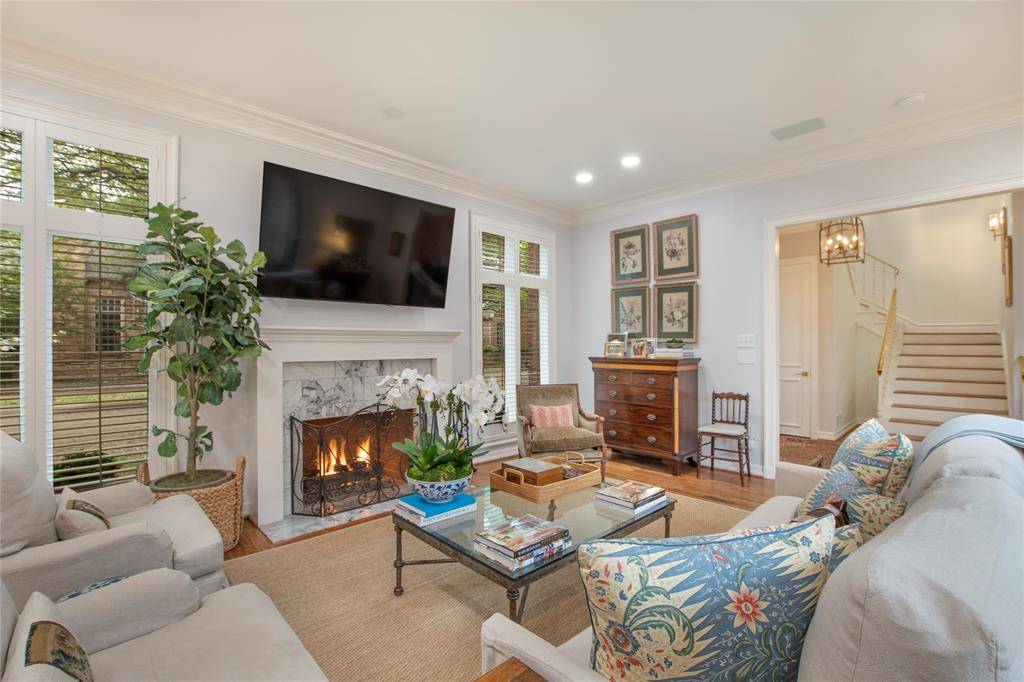 7615 Marquette Street, Dallas, TX 75225