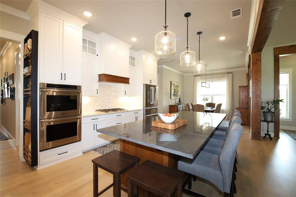 2188 Westview Drive, Wills Point, TX 75169