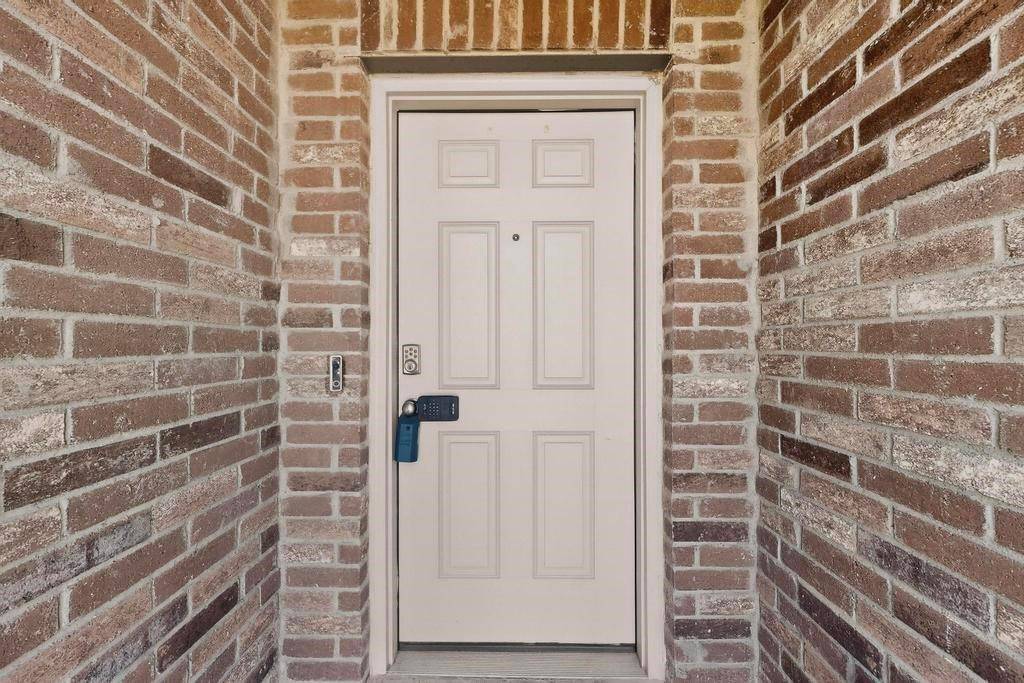 537 Running Water Trail, Fort Worth, TX 76131