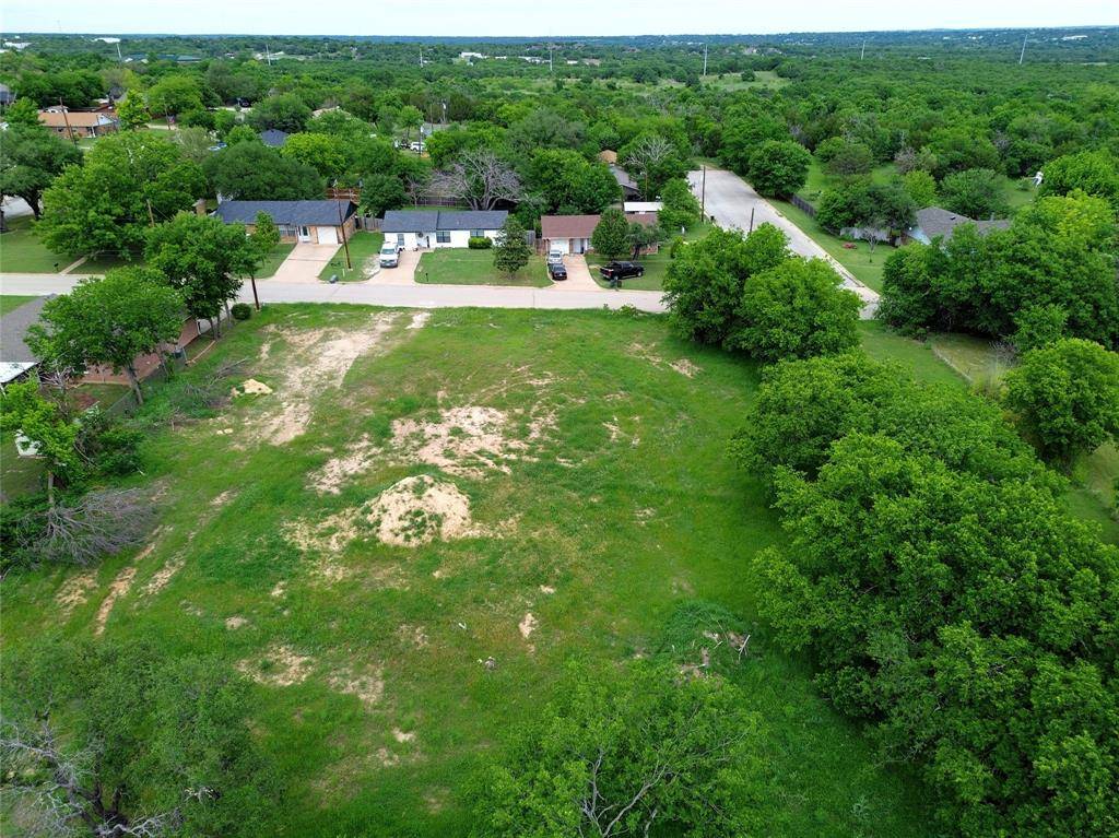 814 E 3rd Street, Weatherford, TX 76086