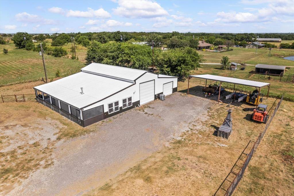 139 County Road 2156, Gainesville, TX 76240