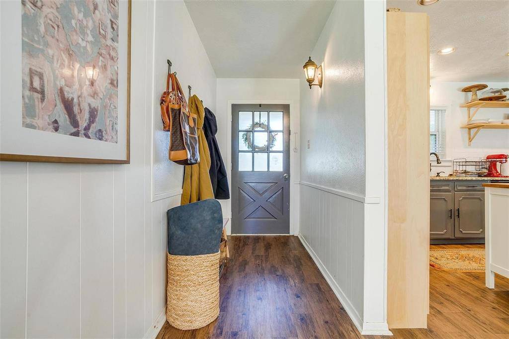 2212 Ridge Lane, Grapevine, TX 76051