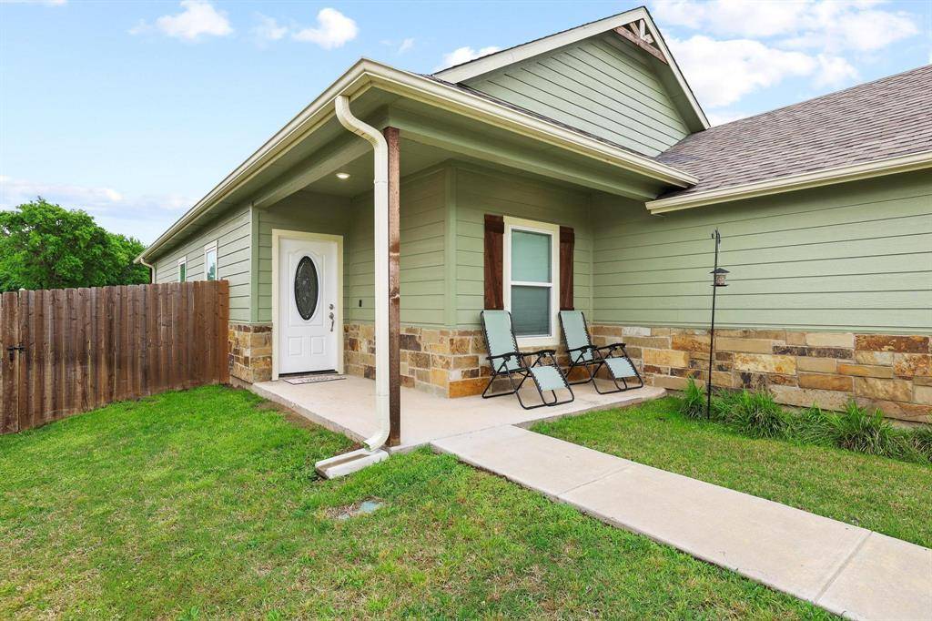 1512 Kennedy Street, Bonham, TX 75418