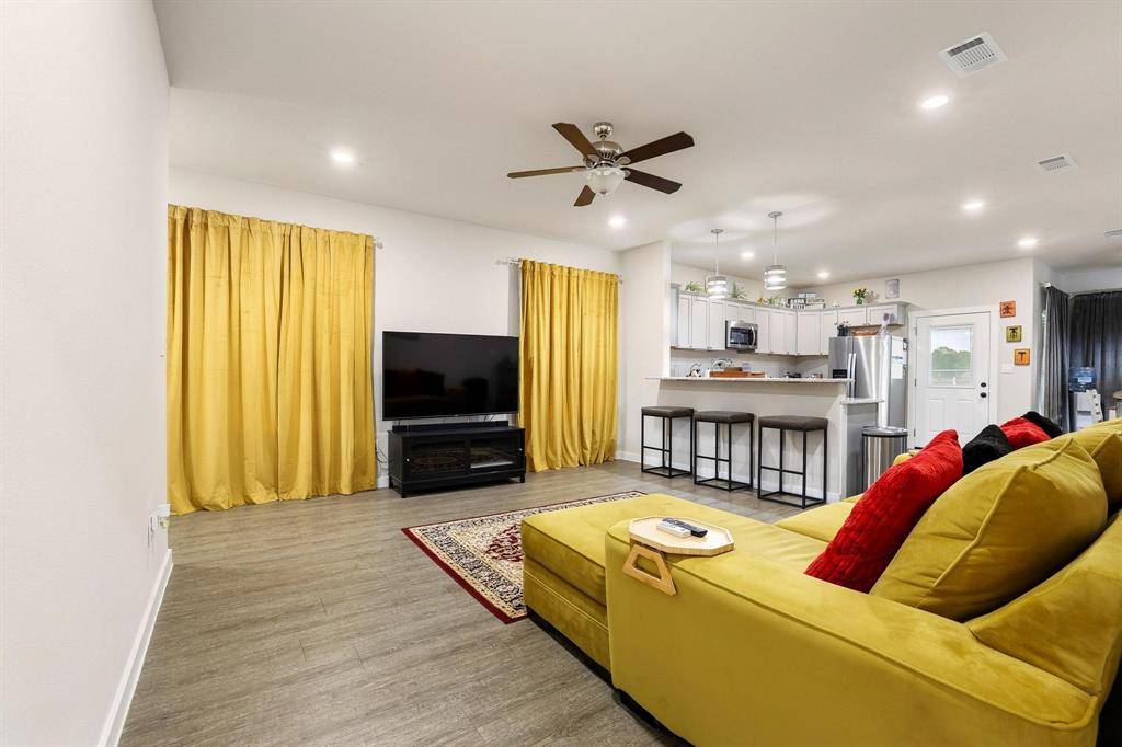 1512 Kennedy Street, Bonham, TX 75418