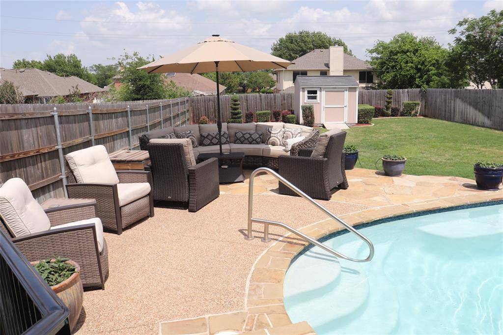 1222 Belmont Drive, Grand Prairie, TX 75052