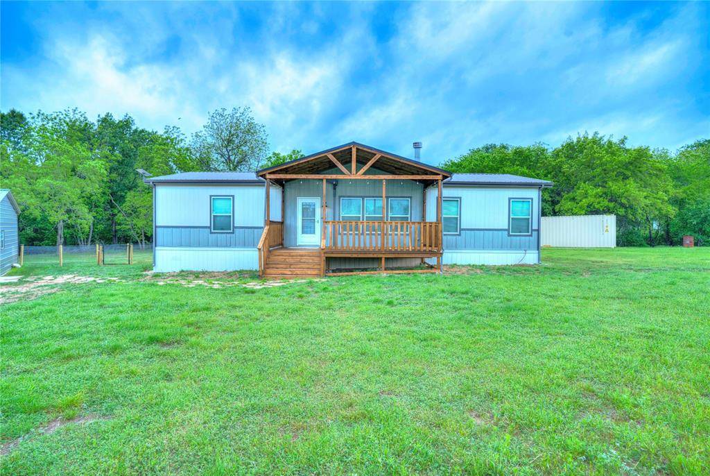 135 Lelon Lane, Springtown, TX 76082