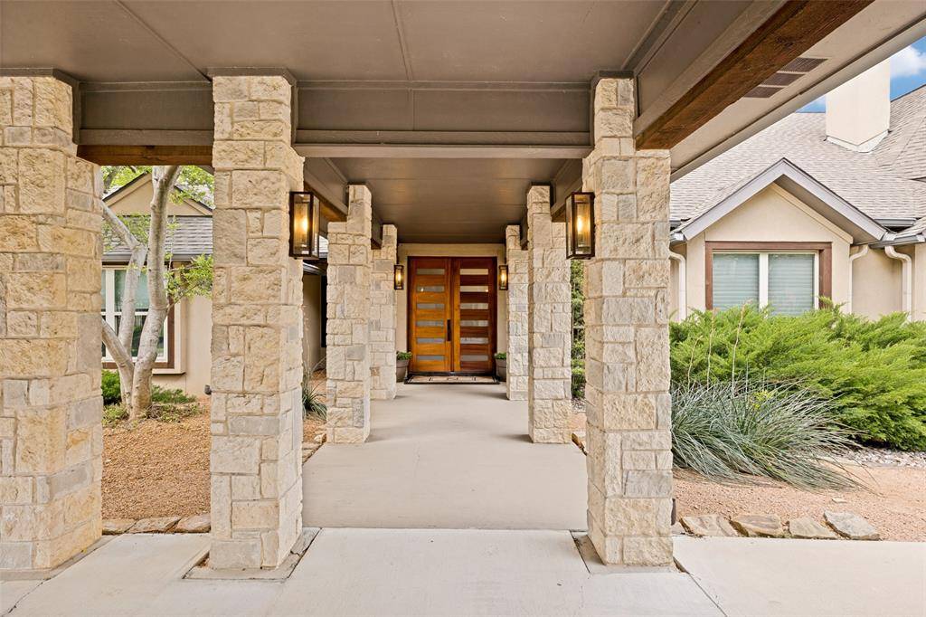 17515 River Hill Drive, Dallas, TX 75287