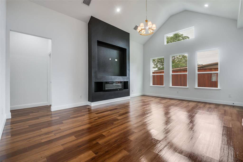 205 Fairview Street, Waxahachie, TX 75165