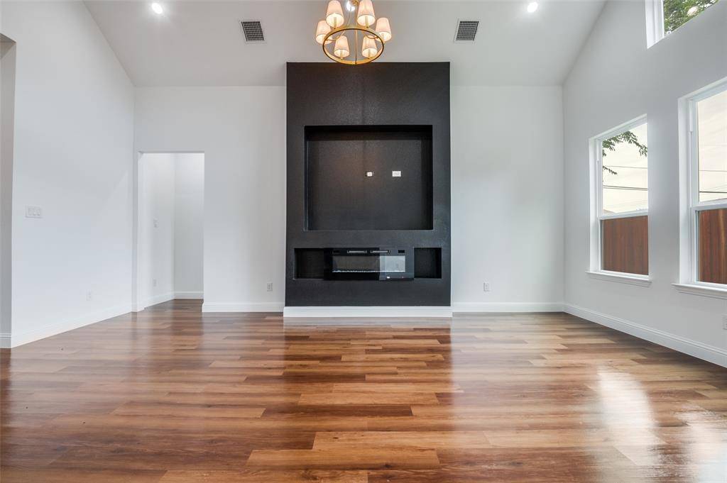 205 Fairview Street, Waxahachie, TX 75165