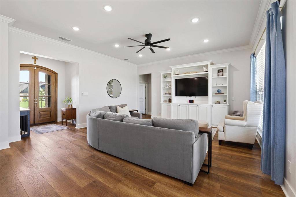 112 Chisolm Trail, Pottsboro, TX 75076