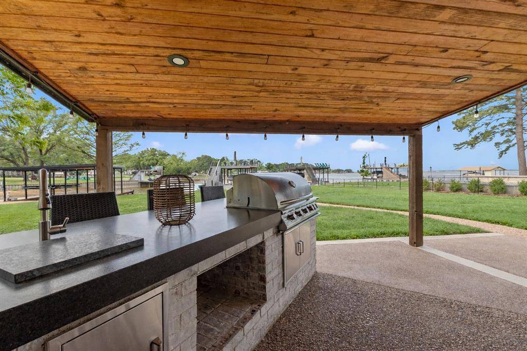 125 Xit Ranch Road, Trinidad, TX 75163