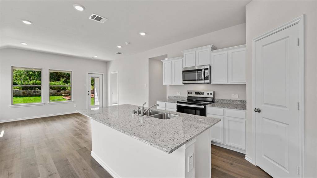 1643 Blaire Drive, Tyler, TX 75702