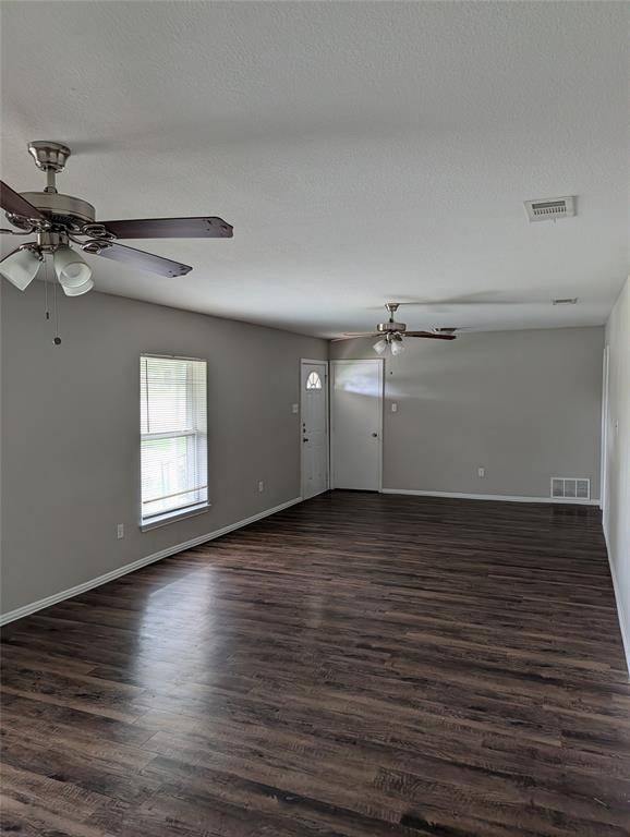 4804 Trail Lake Drive, Fort Worth, TX 76133