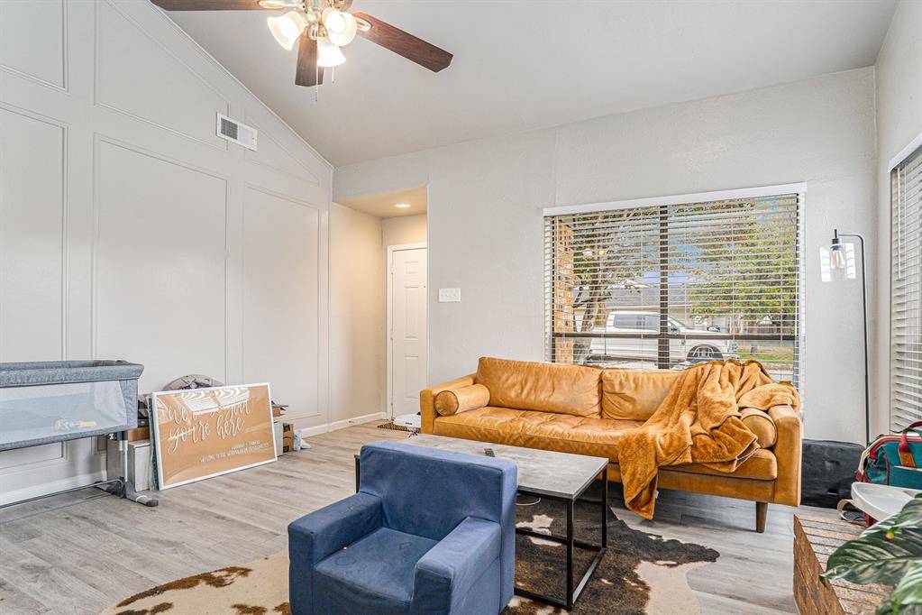 2201 Jackson Circle, Carrollton, TX 75006