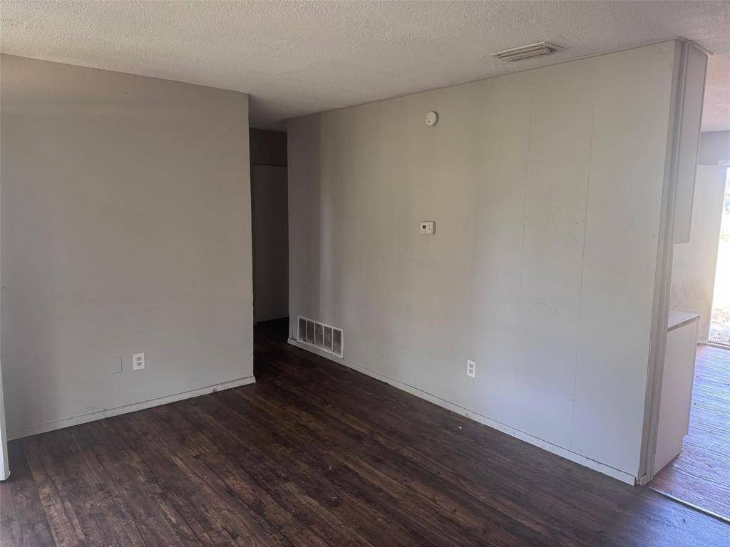 2112 Sunset Drive, Brookston, TX 75421