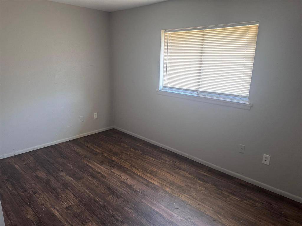 2112 Sunset Drive, Brookston, TX 75421