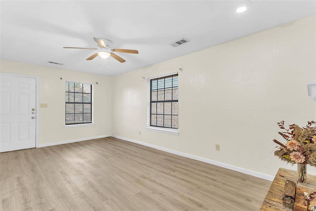 211 W Trinity Street #D, Forney, TX 75126