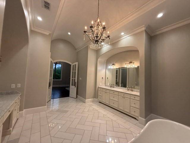 230 Oak Tree Drive, Waxahachie, TX 75165