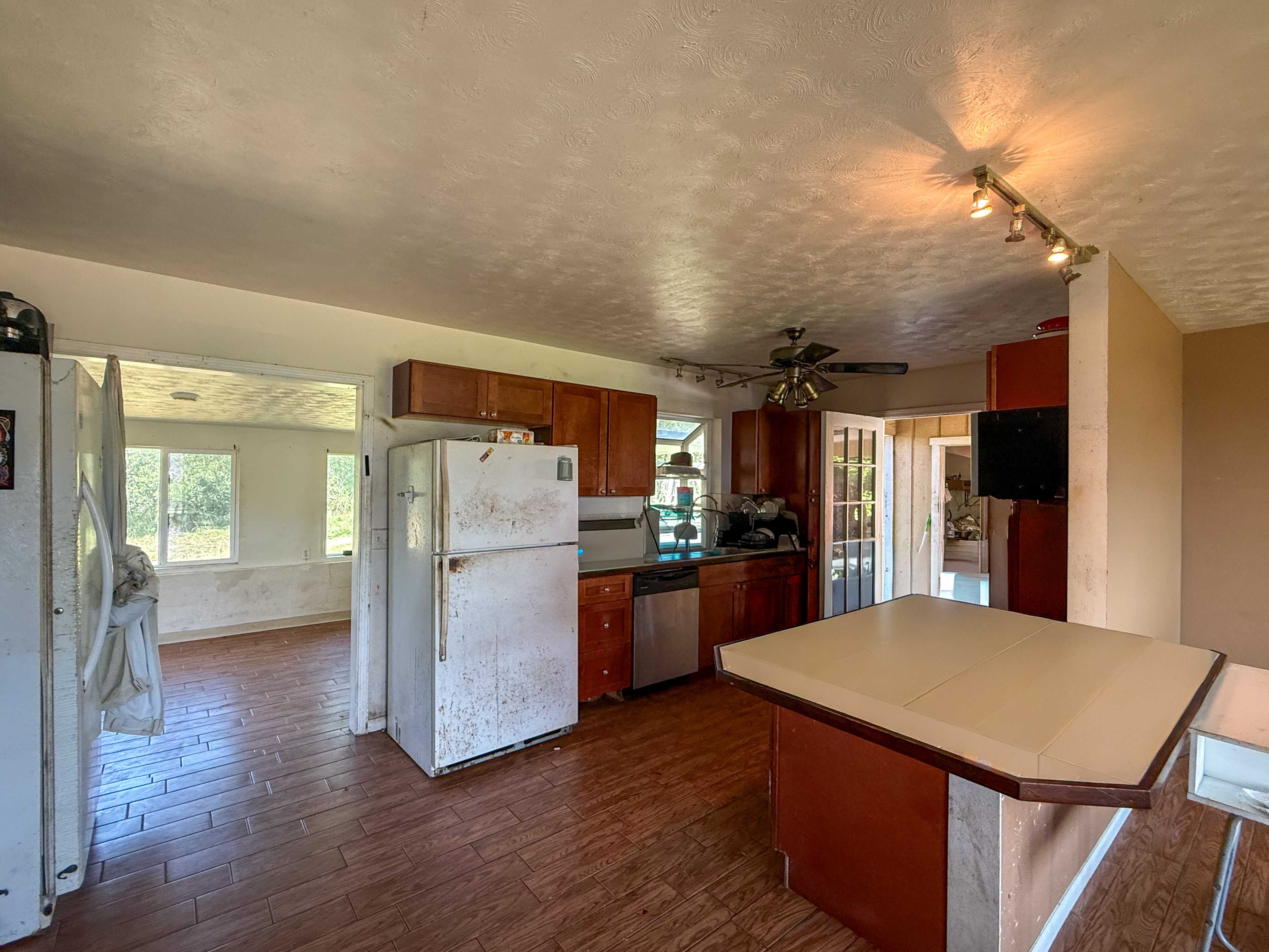 94-1979 WAKEA AVE, Naalehu, HI 96772
