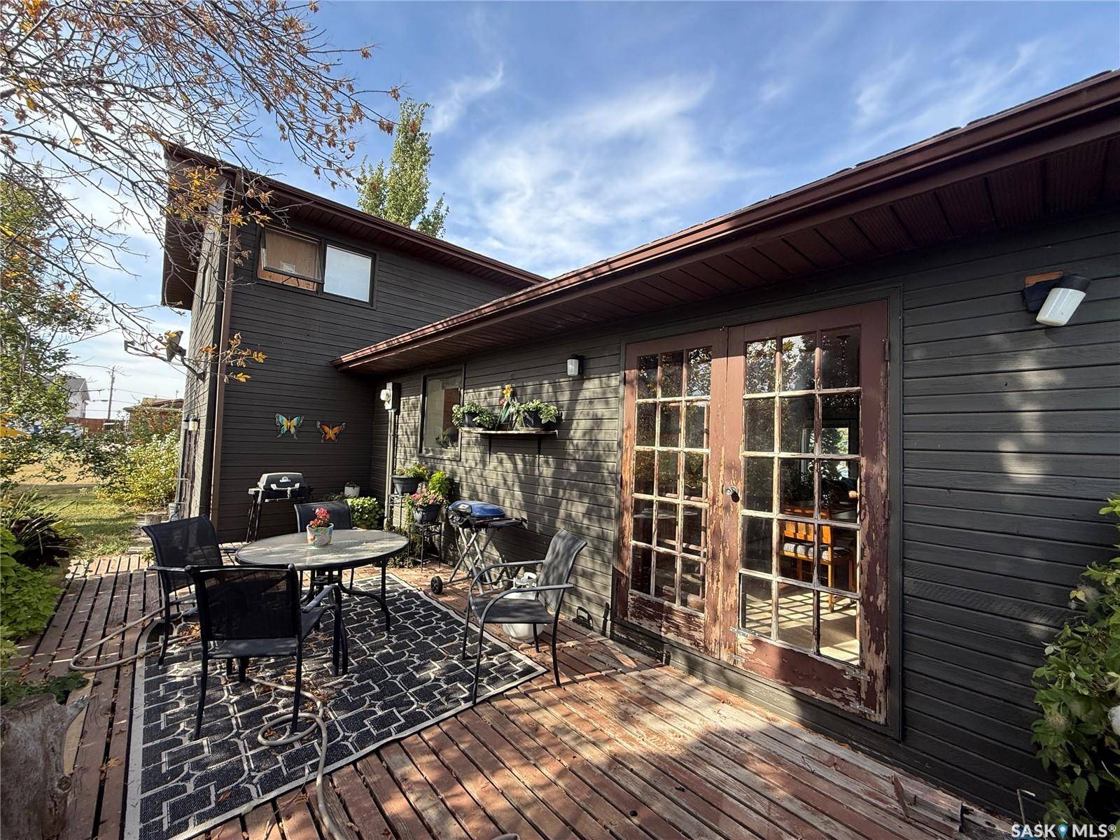 909 Larson CRESCENT, Eston, SK S0L 1A0