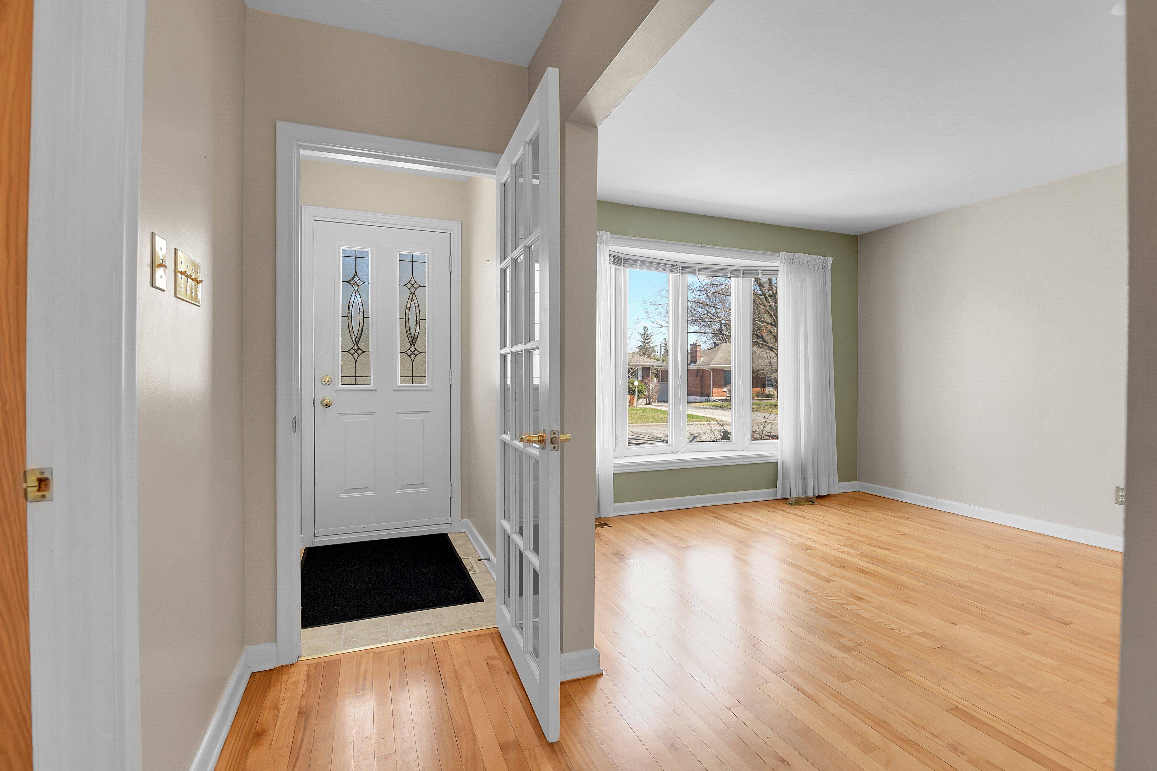 1582 Digby ST, Alta Vista And Area, ON K1G 0P6