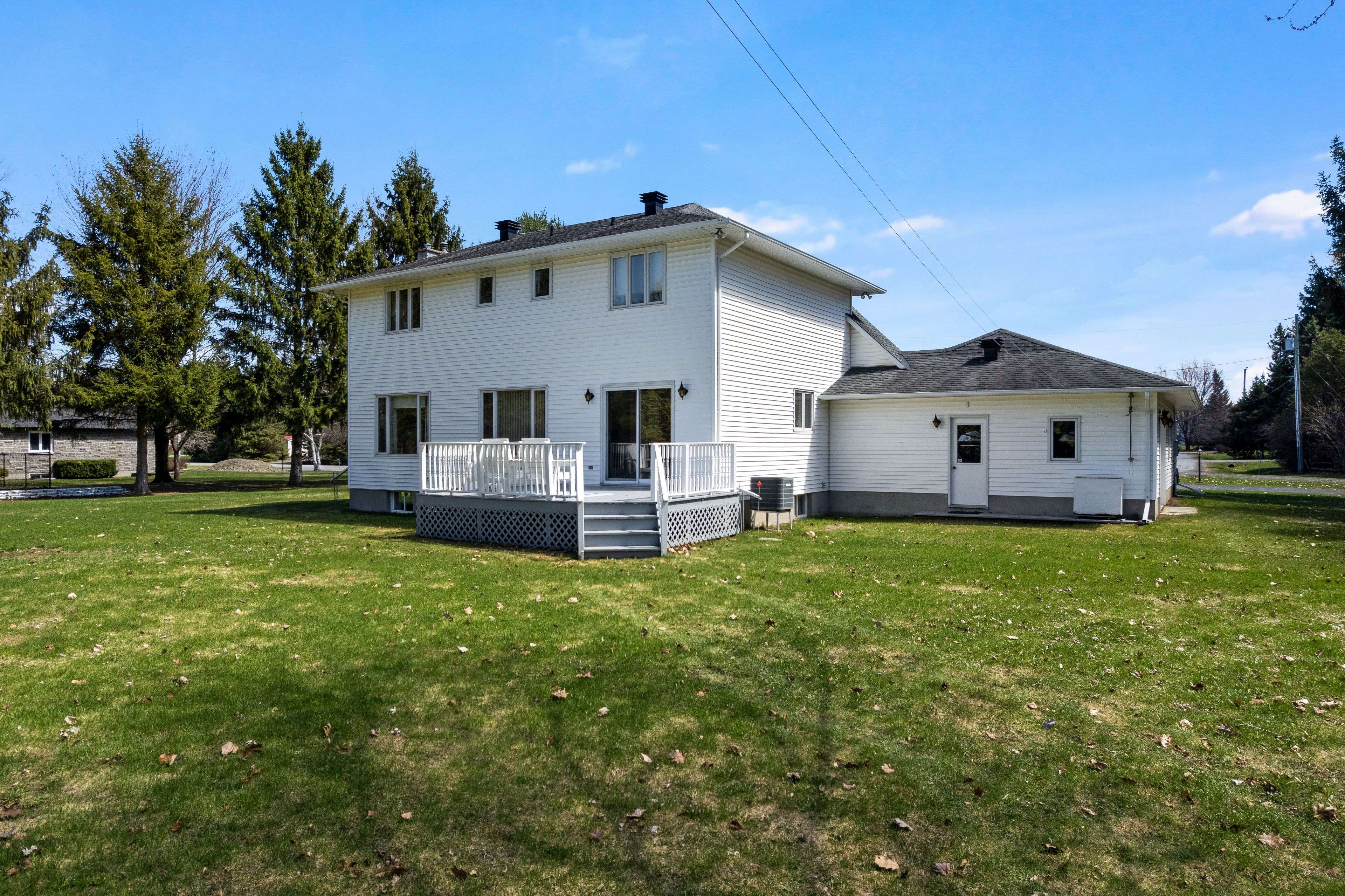 17 MARIC TRL, North Grenville, ON K0G 1J0