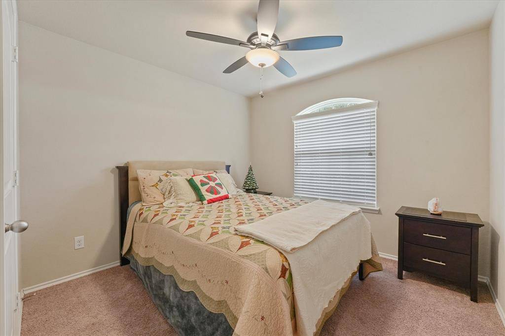 1401 N Houston Street, Royse City, TX 75189