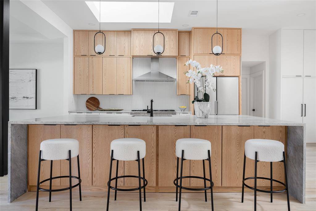 9622 Hilldale Drive, Dallas, TX 75231