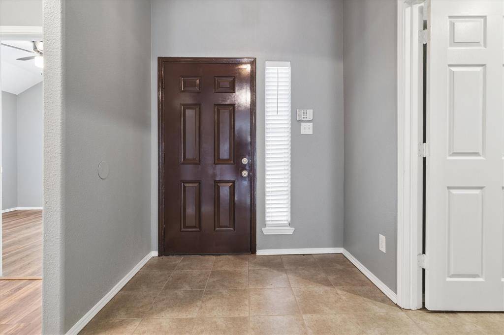 2657 Red Spruce Drive, Little Elm, TX 75068